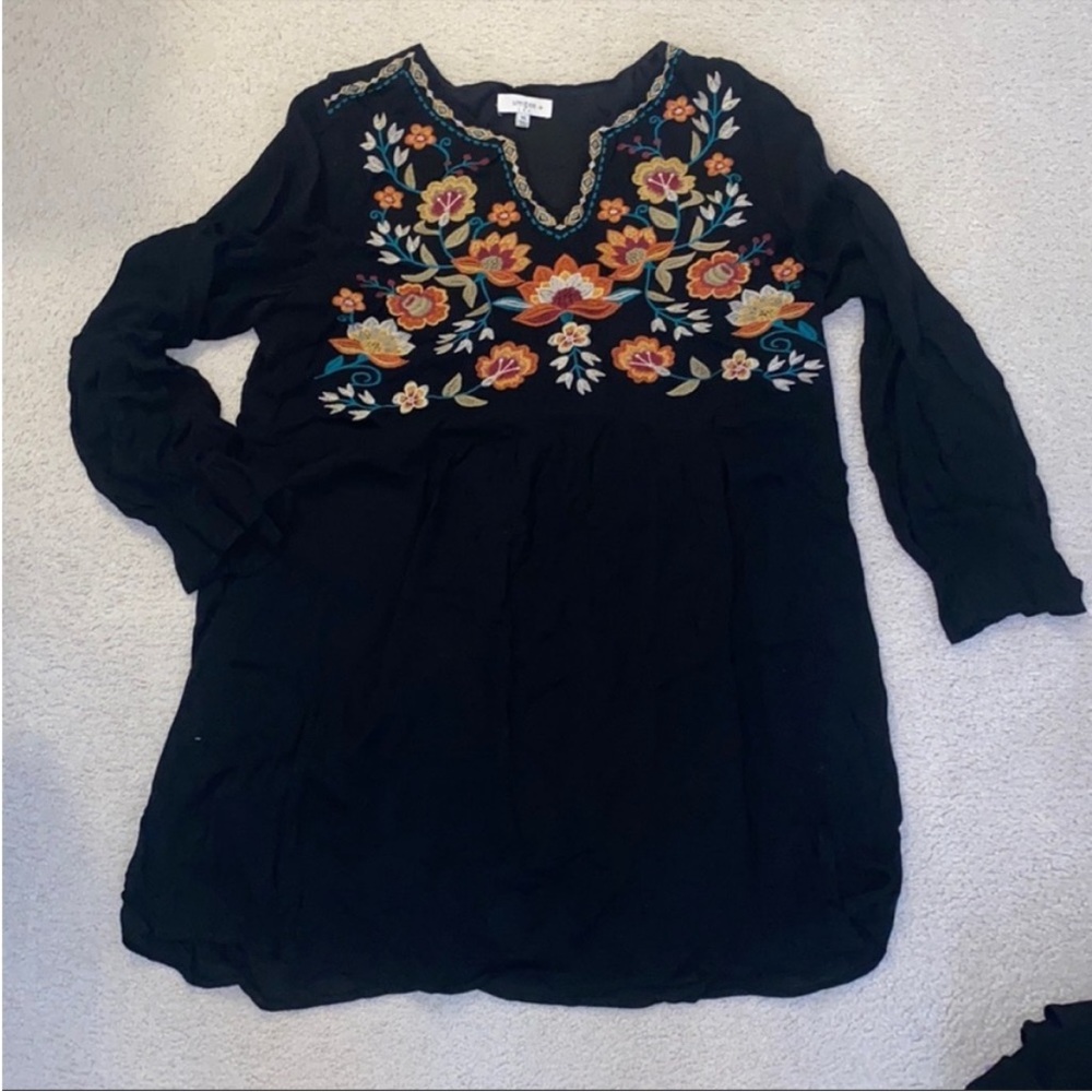 Umgee knee length dress embroidered